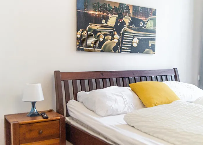 Pleasant 4 Private In Shared Apartment- Ideal For Short & Longstays