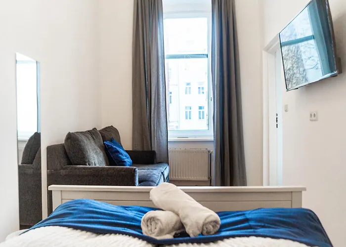 Pleasant 4 Private In Shared Apartment- Ideal For Short & Longstays Apartment