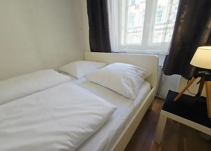 Pleasant 4 Private In Shared Apartment- Ideal For Short & Longstays Vienna